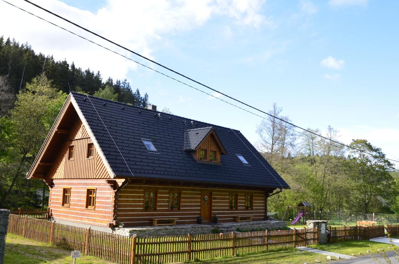 Apartmany U Vlcich Jam Petrowitz Екстериор снимка