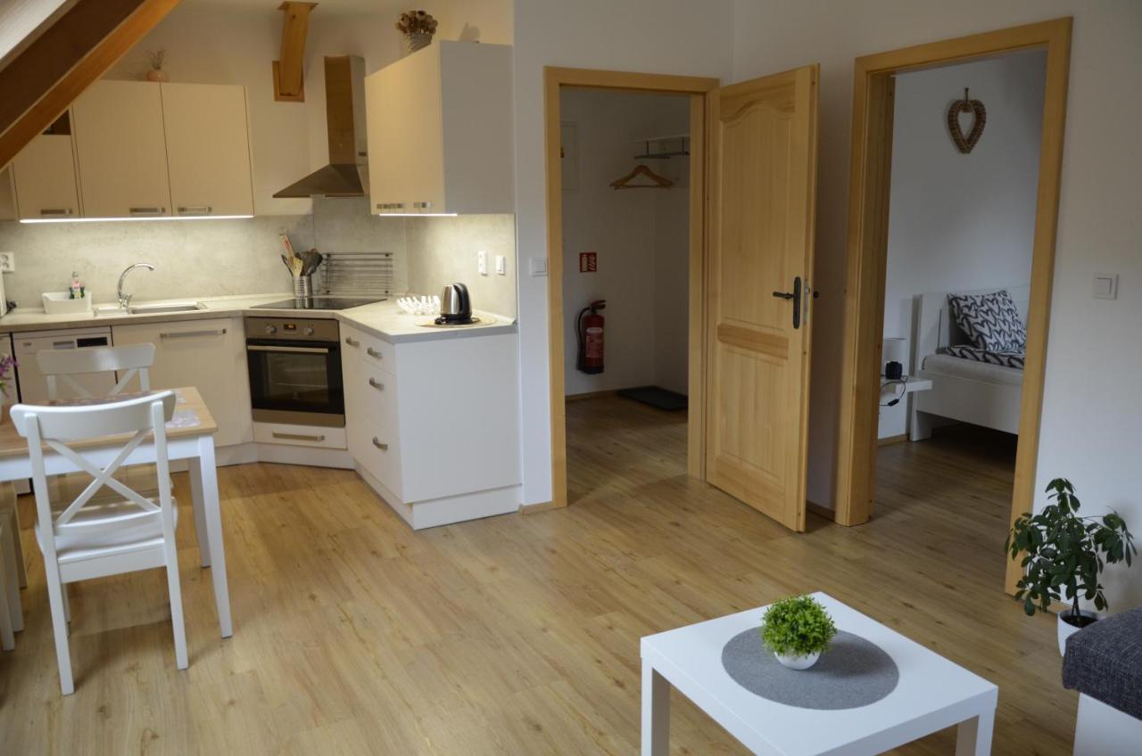 Apartmany U Vlcich Jam Petrowitz Екстериор снимка